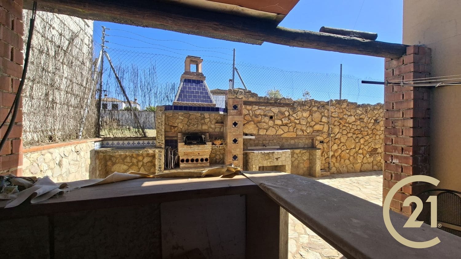 4 soveværelse Finca/Landehus til salg i Arriate med swimmingpool garage - € 295.000 (Ref: 9022733)