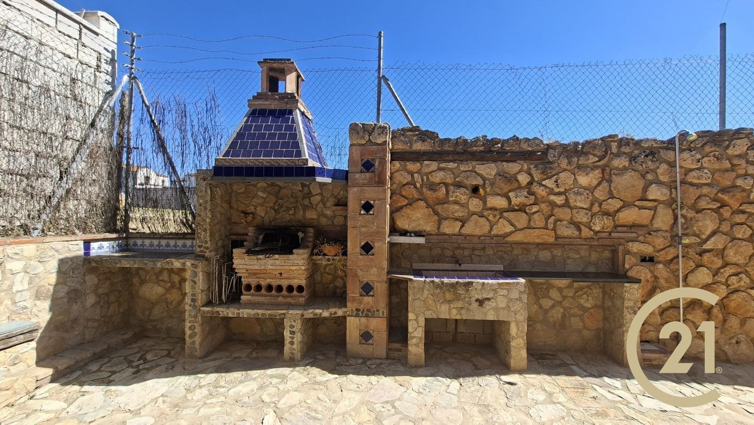 4 soveværelse Finca/Landehus til salg i Arriate med swimmingpool garage - € 295.000 (Ref: 9022733)