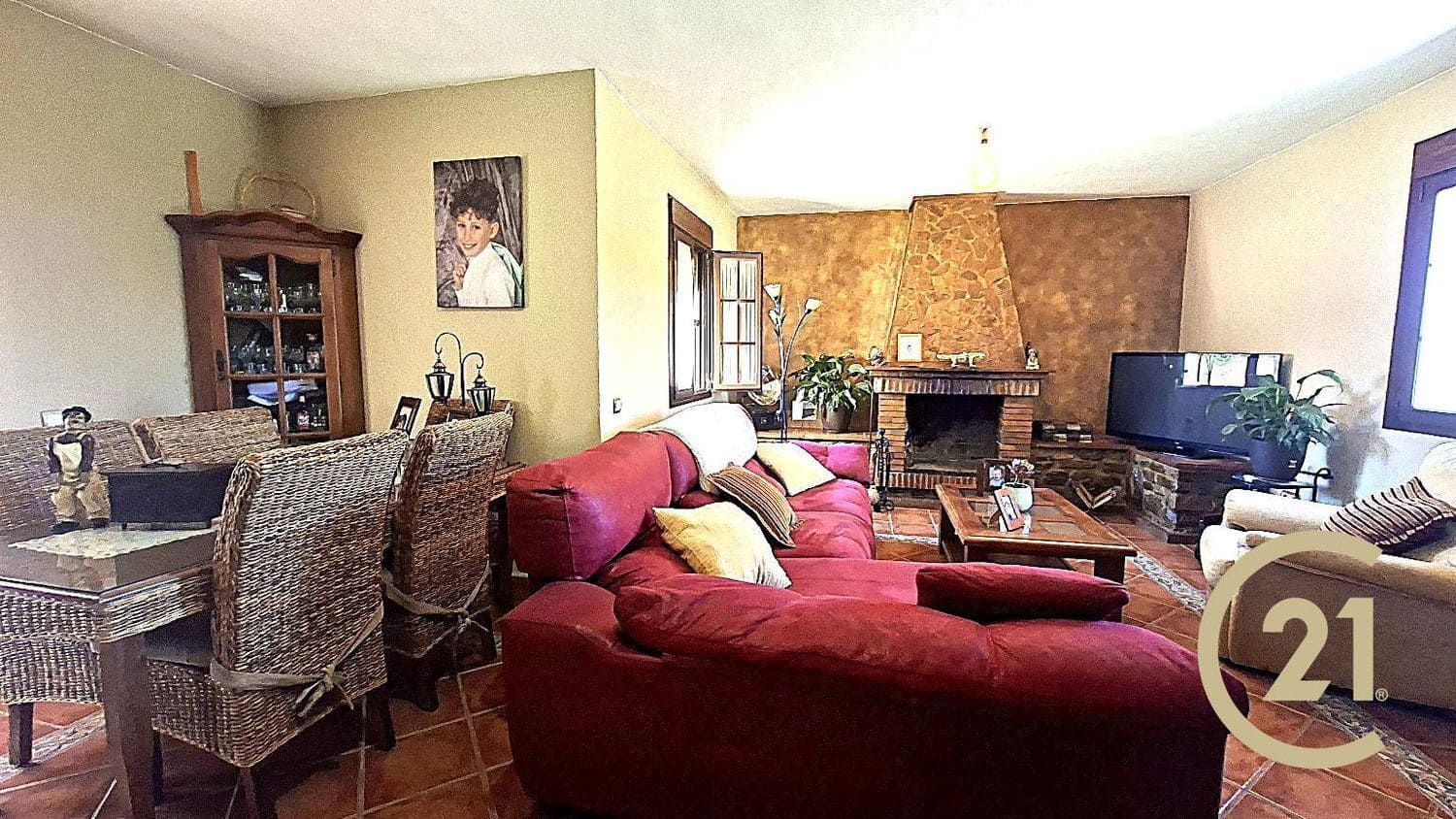 4 soveværelse Finca/Landehus til salg i Arriate med swimmingpool garage - € 295.000 (Ref: 9022733)