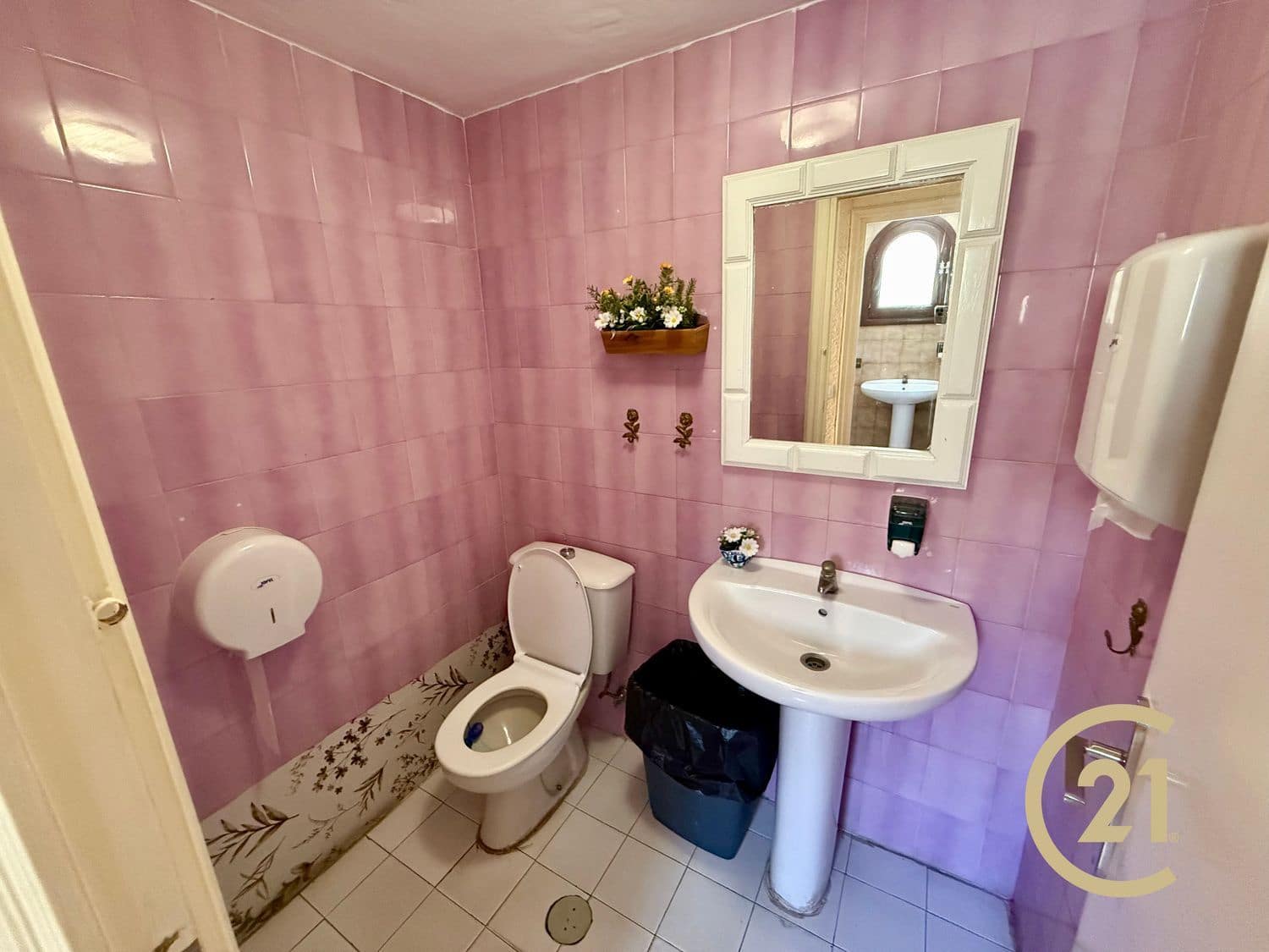 Restaurant/Bar til leie i Marbella - € 3 025 (Ref: 9029205)