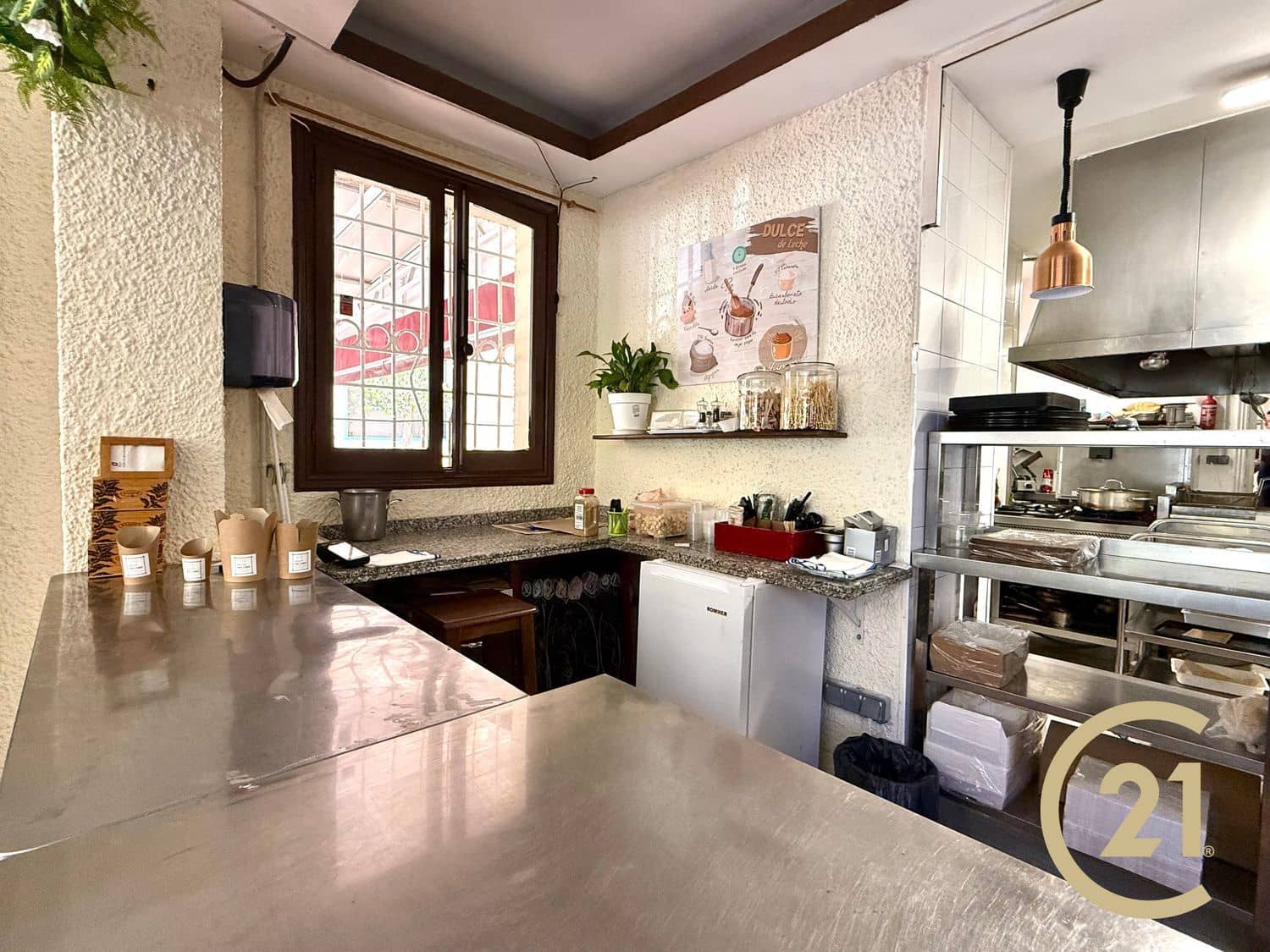 Restaurant/Bar til leie i Marbella - € 3 025 (Ref: 9029205)