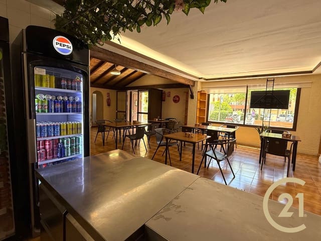 Ravintola/baari vuokrattavana paikassa Zona Miraflores, Marbella - 3 025 € (Ref: 9029205)