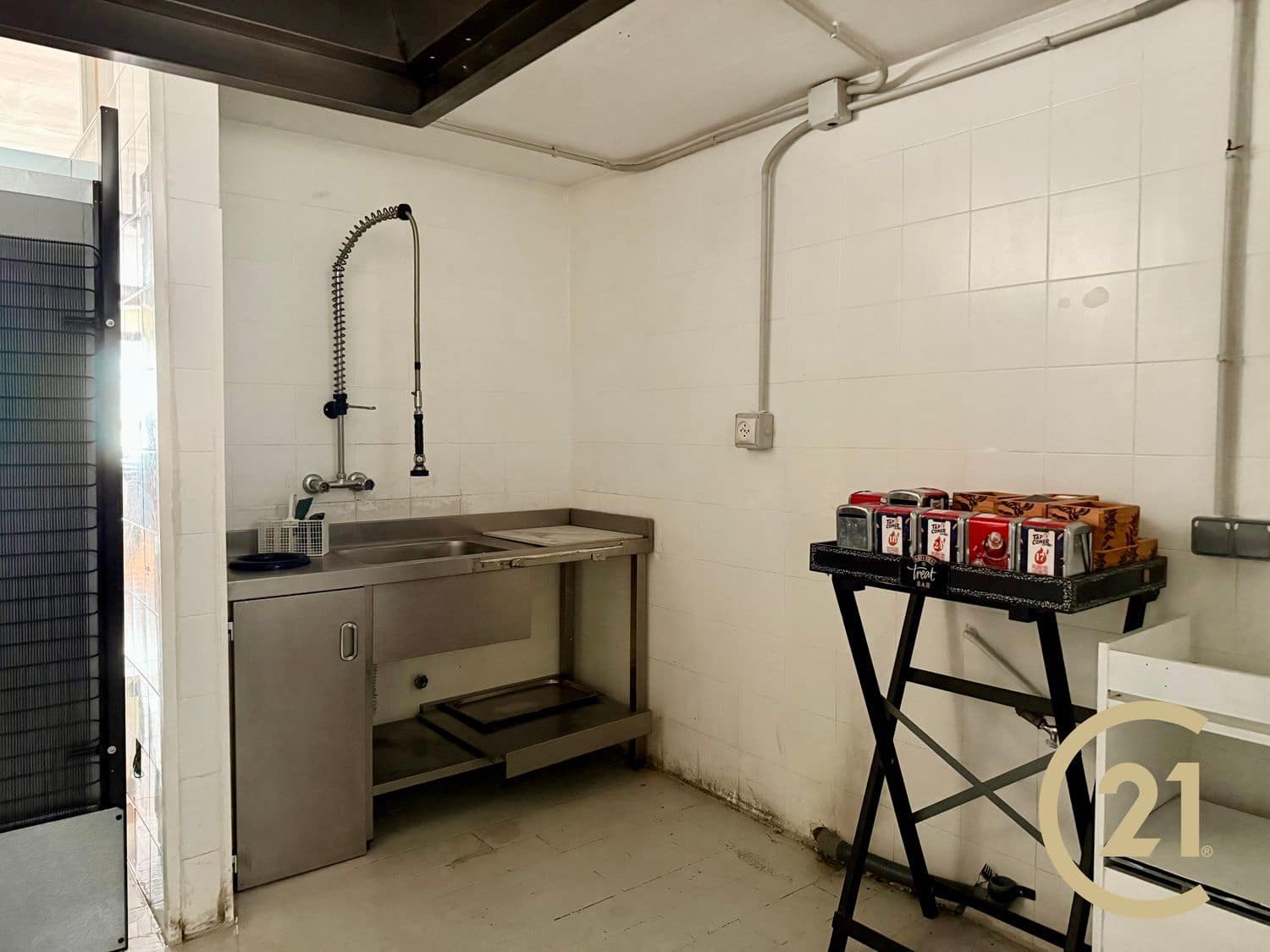 Commercial for rent in Marbella - € 2,500 (Ref: 9029205)