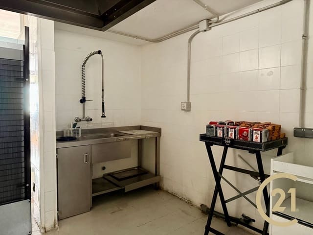 Local Comercial en Zona Miraflores, Marbella en alquiler - 2.500 € (Ref: 9029205)