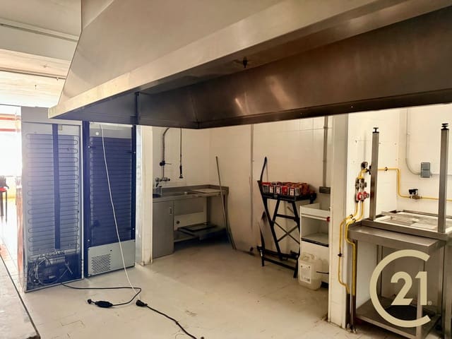 Local Comercial en Zona Miraflores, Marbella en alquiler - 2.500 € (Ref: 9029205)