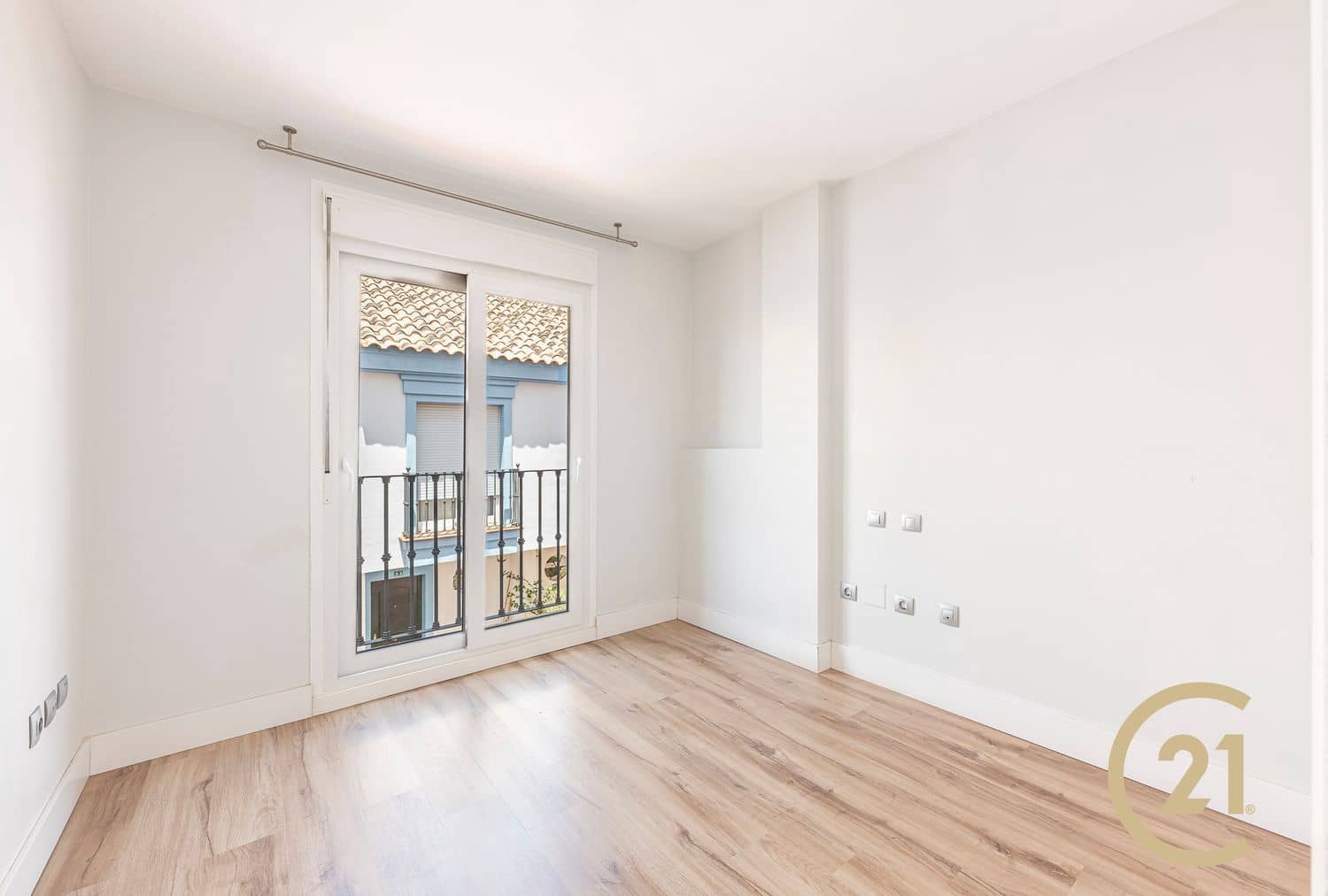 4 quarto Casa em Banda para venda em Marbella com piscina garagem - 870 000 € (Ref: 9088384)