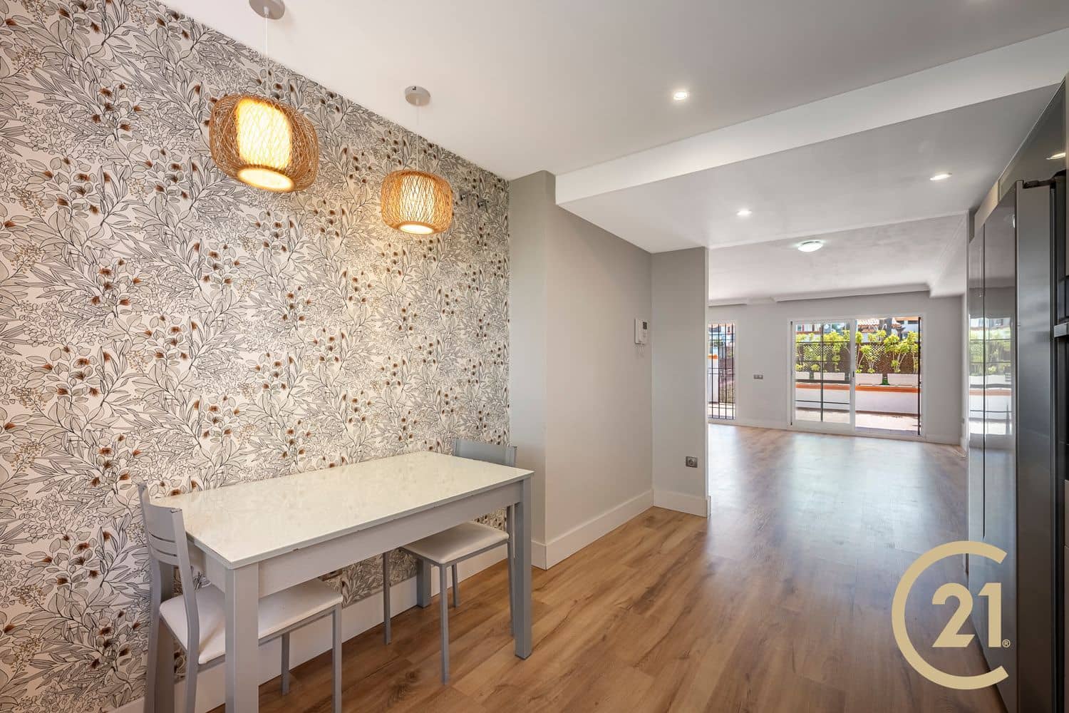 4 quarto Casa em Banda para venda em Marbella com piscina garagem - 870 000 € (Ref: 9088384)