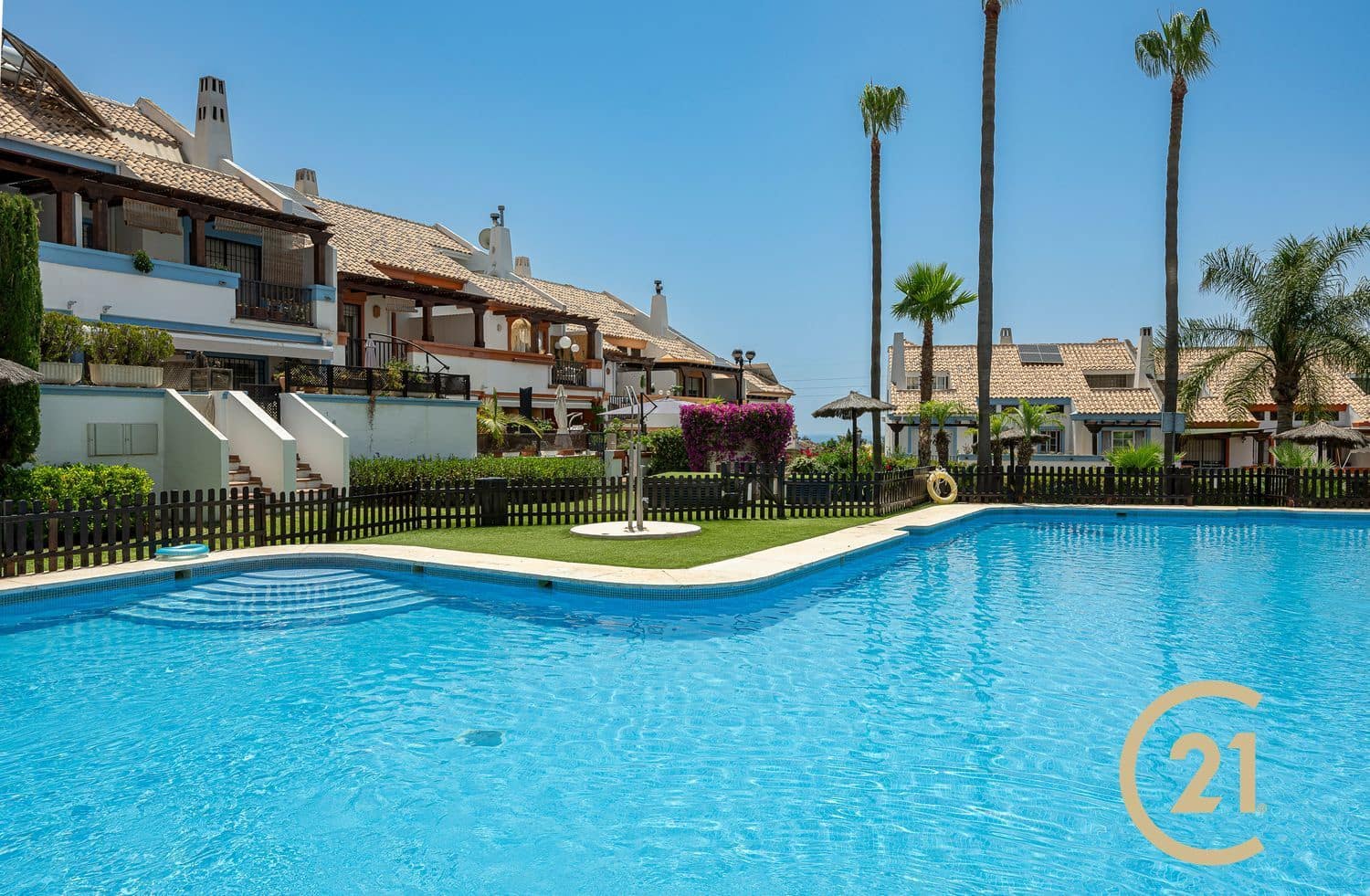 4 quarto Casa em Banda para venda em Marbella com piscina garagem - 870 000 € (Ref: 9088384)