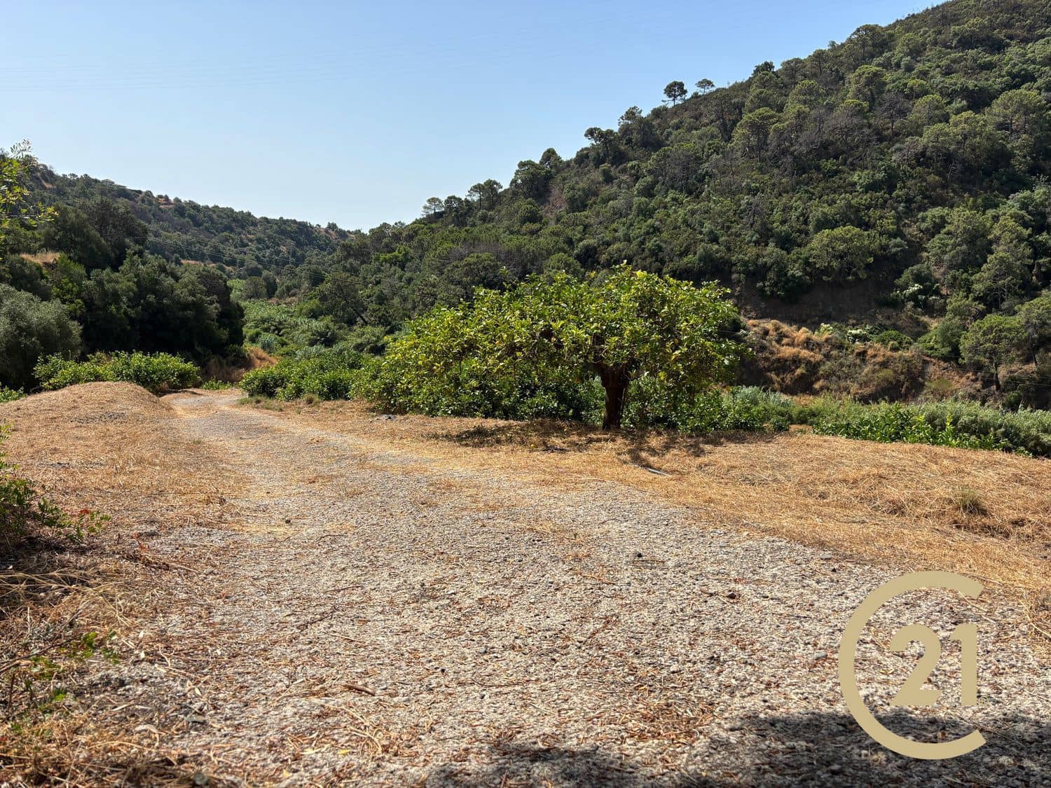 Grond te koop in Estepona - € 375.000 (Ref: 9100338)