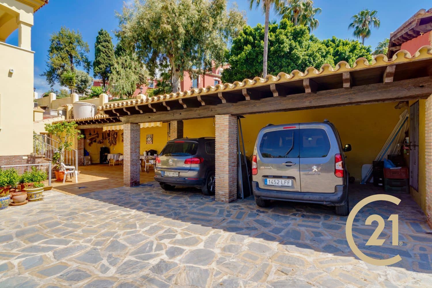 5 quarto Casa em Banda para venda em La Quinta com piscina garagem - 1 980 000 € (Ref: 9106341)