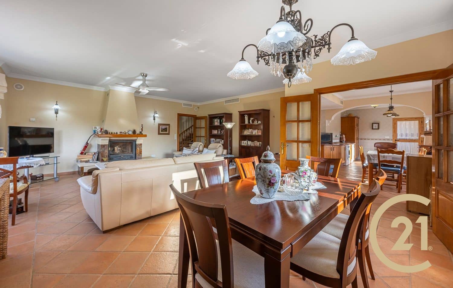 5 slaapkamer Huis te koop in La Quinta met zwembad garage - € 1.980.000 (Ref: 9106341)