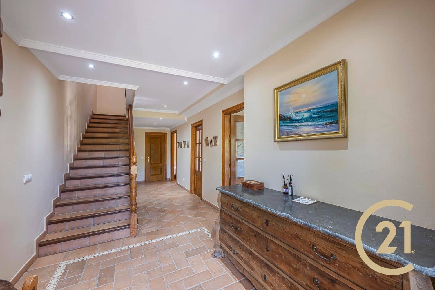 5 slaapkamer Huis te koop in La Quinta met zwembad garage - € 1.980.000 (Ref: 9106341)