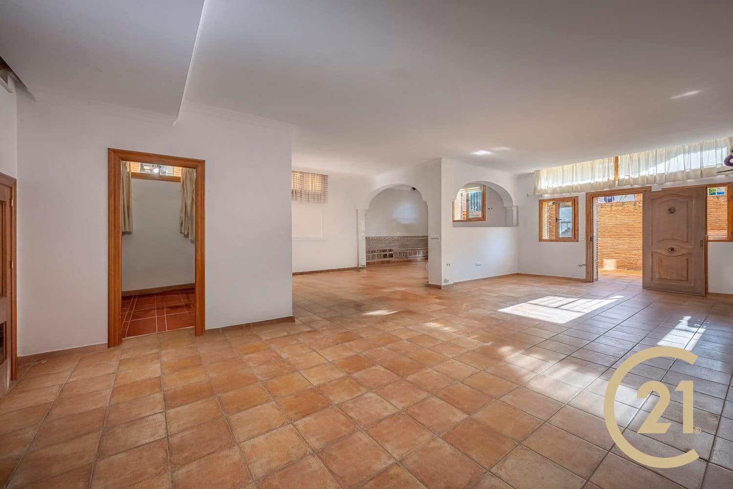 5 slaapkamer Huis te koop in La Quinta met zwembad garage - € 1.980.000 (Ref: 9106341)