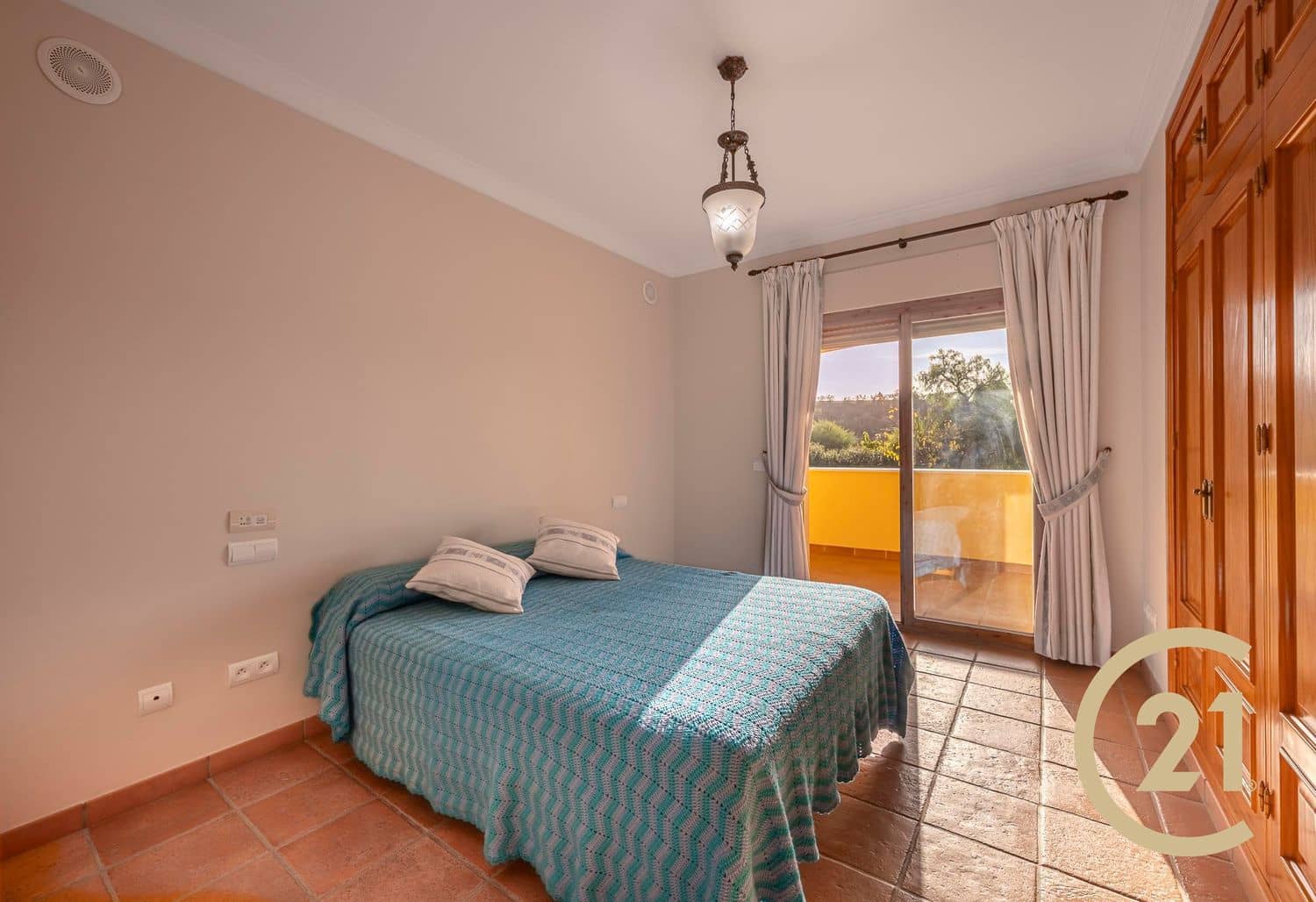 5 slaapkamer Huis te koop in La Quinta met zwembad garage - € 1.980.000 (Ref: 9106341)