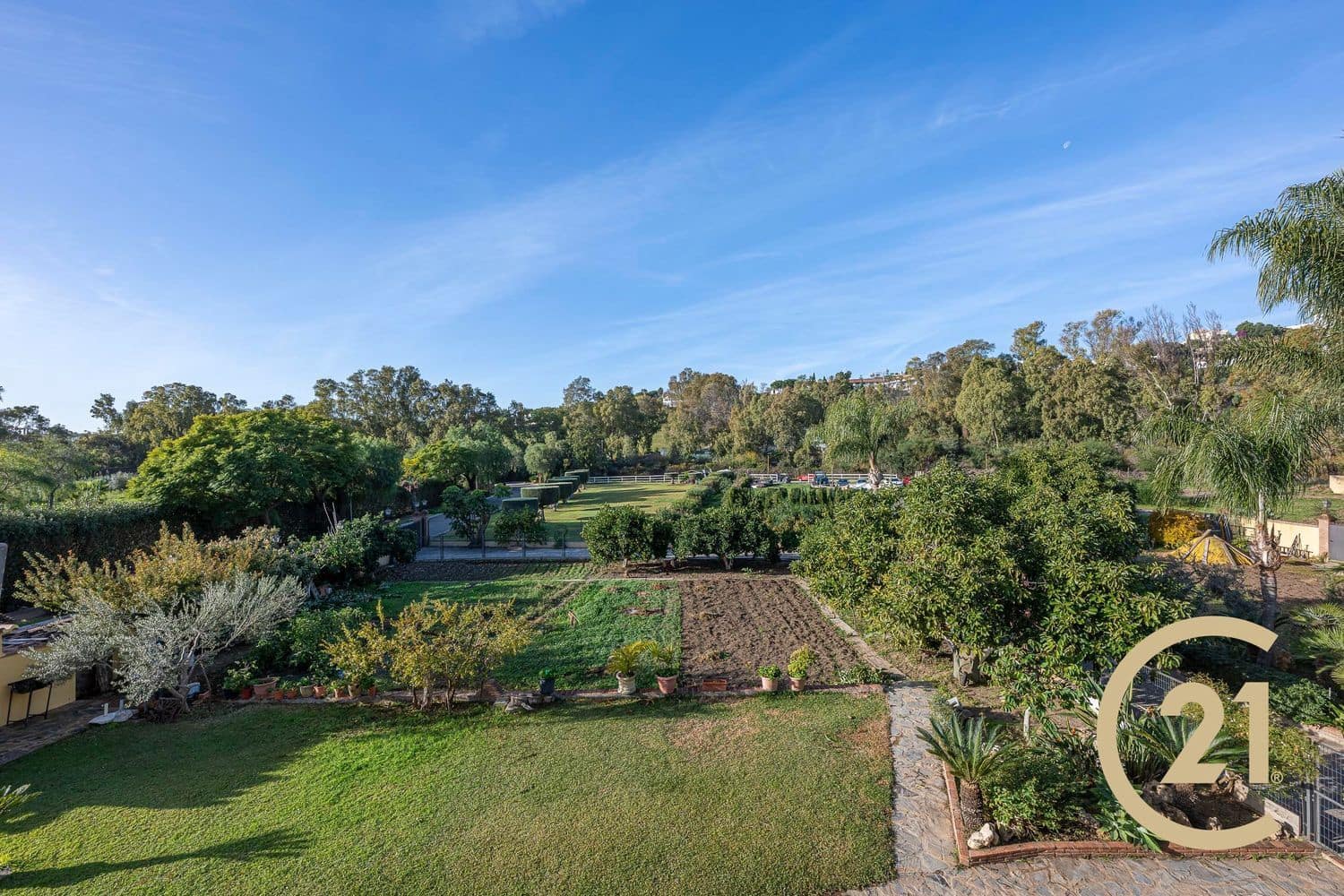 5 slaapkamer Huis te koop in La Quinta met zwembad garage - € 1.980.000 (Ref: 9106341)