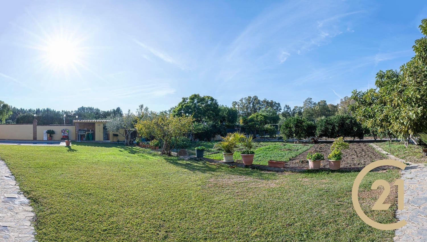 5 slaapkamer Huis te koop in La Quinta met zwembad garage - € 1.980.000 (Ref: 9106341)