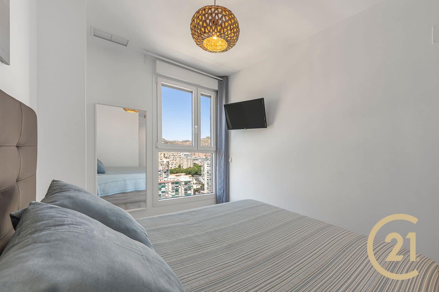 1 soveværelse Lejlighed til salg i Malaga by med swimmingpool garage - € 375.000 (Ref: 9160760)