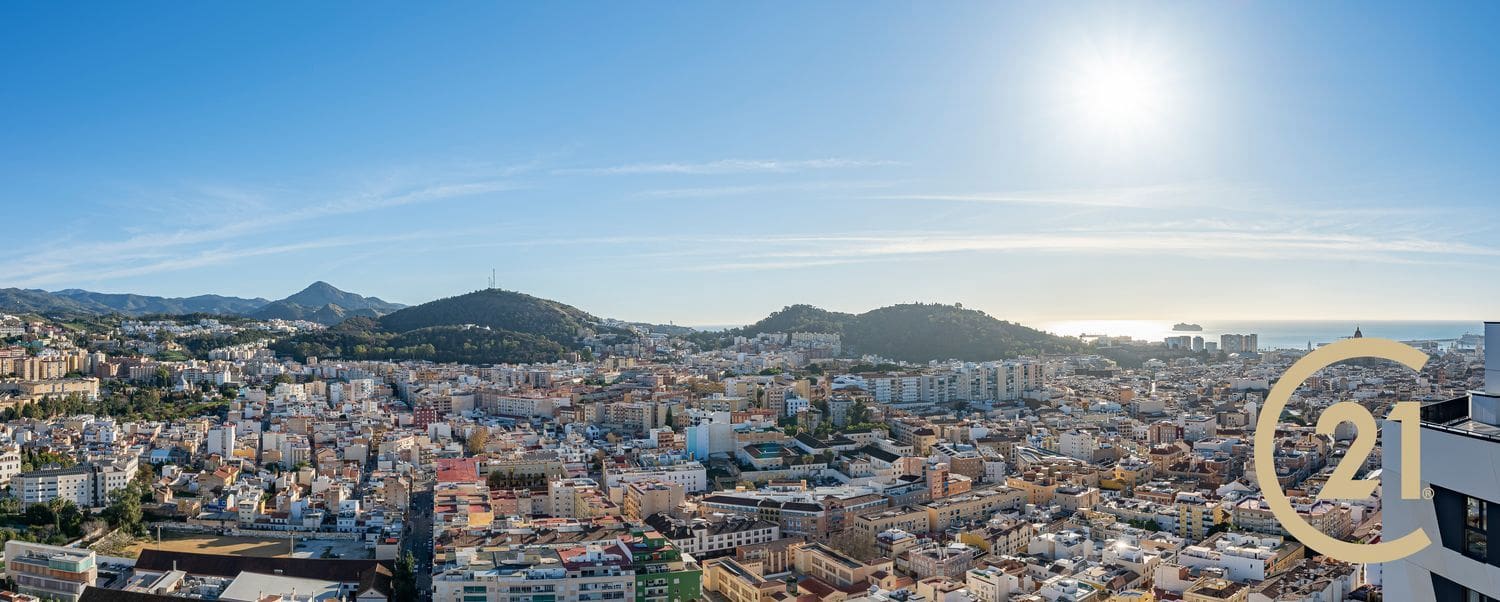 1 soveværelse Lejlighed til salg i Malaga by med swimmingpool garage - € 375.000 (Ref: 9160760)