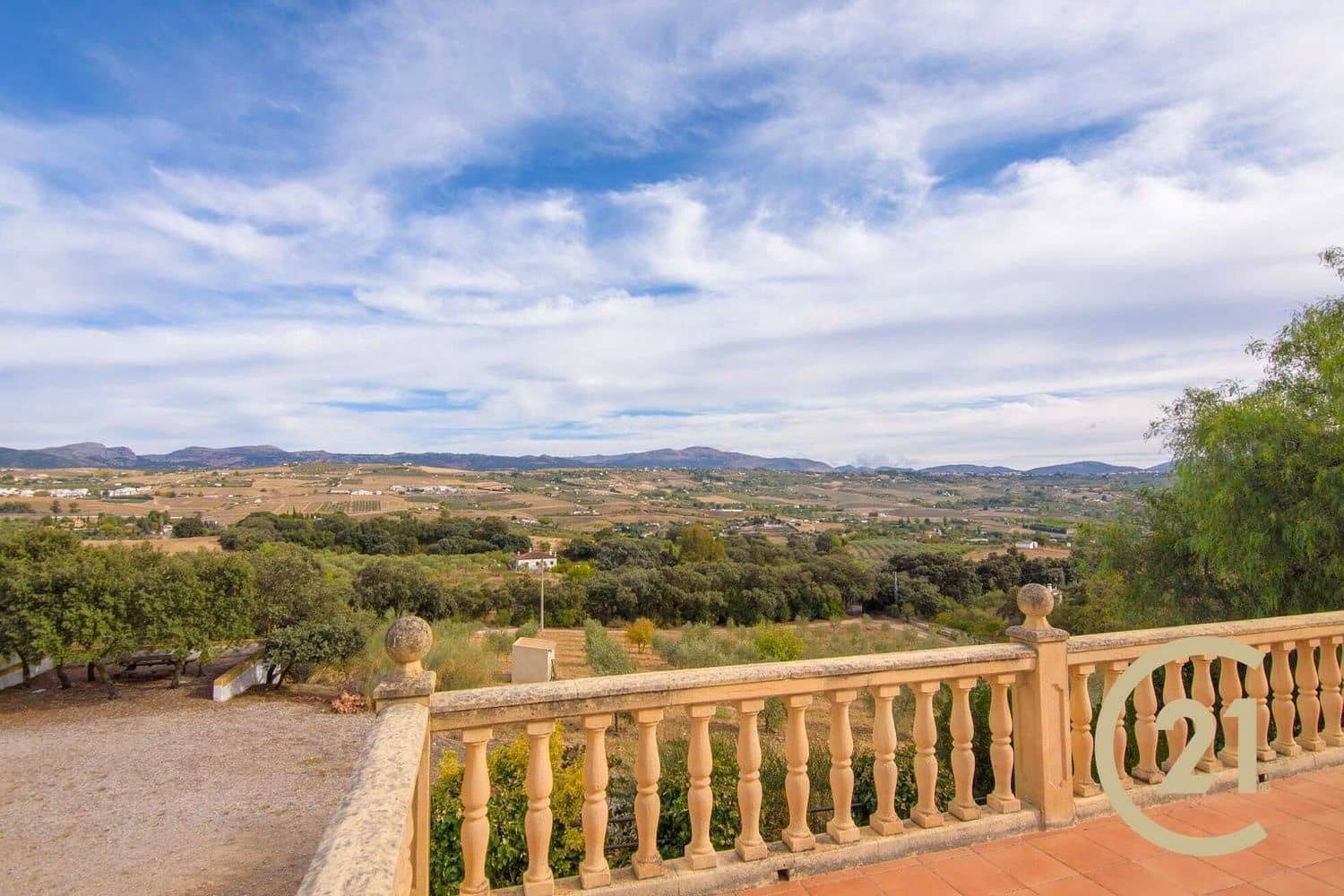 3 soveværelse Finca/Landehus til salg i Ronda med swimmingpool garage - € 550.000 (Ref: 9198338)