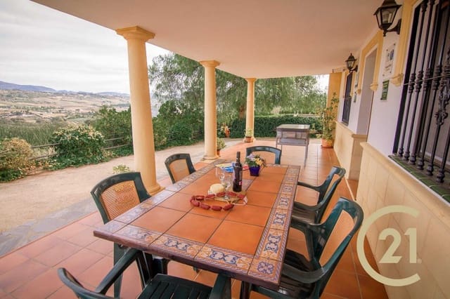 3 soveværelse Finca/Landehus til salg i Ronda med swimmingpool garage - € 550.000 (Ref: 9198338)
