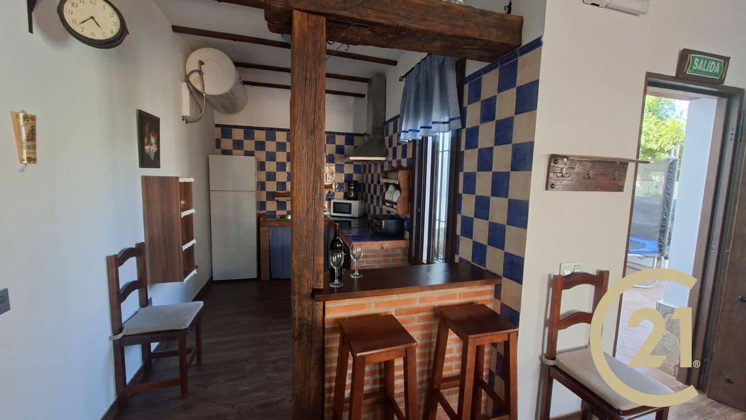 6 soveværelse Finca/Landehus til salg i Arriate med swimmingpool garage - € 380.000 (Ref: 9204143)