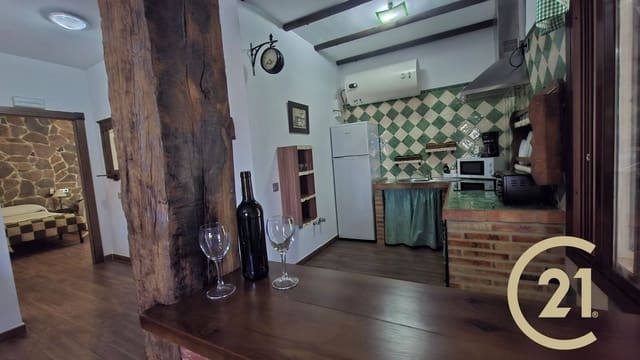 6 soveværelse Finca/Landehus til salg i Arriate med swimmingpool garage - € 380.000 (Ref: 9204143)