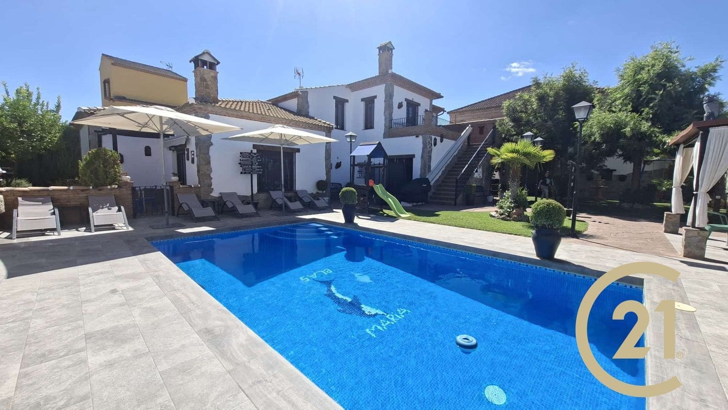 6 soveværelse Finca/Landehus til salg i Arriate med swimmingpool garage - € 380.000 (Ref: 9204143)