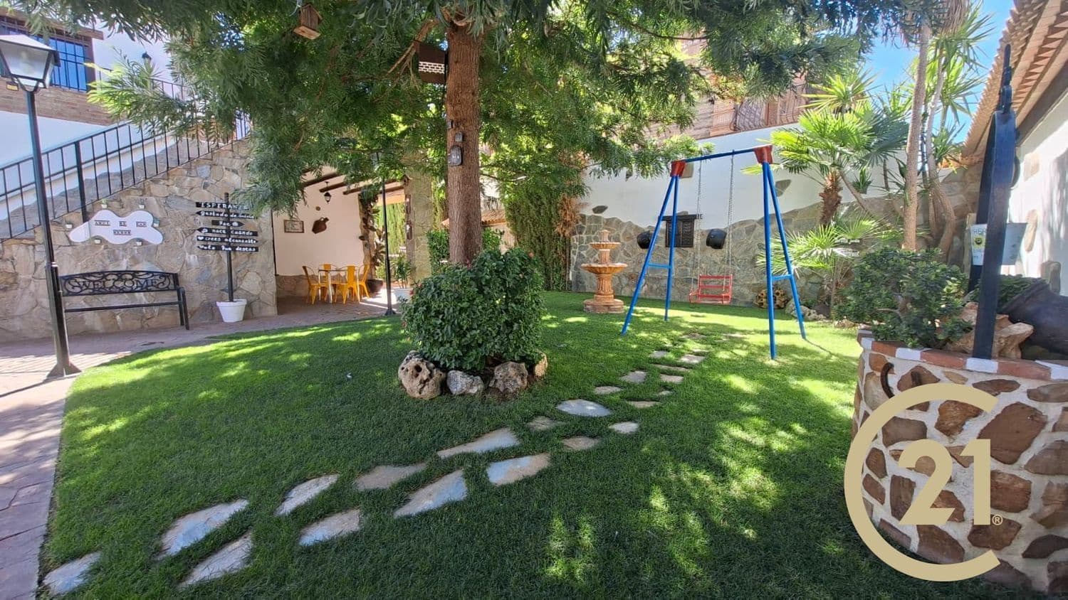 6 soveværelse Finca/Landehus til salg i Arriate med swimmingpool garage - € 380.000 (Ref: 9204143)