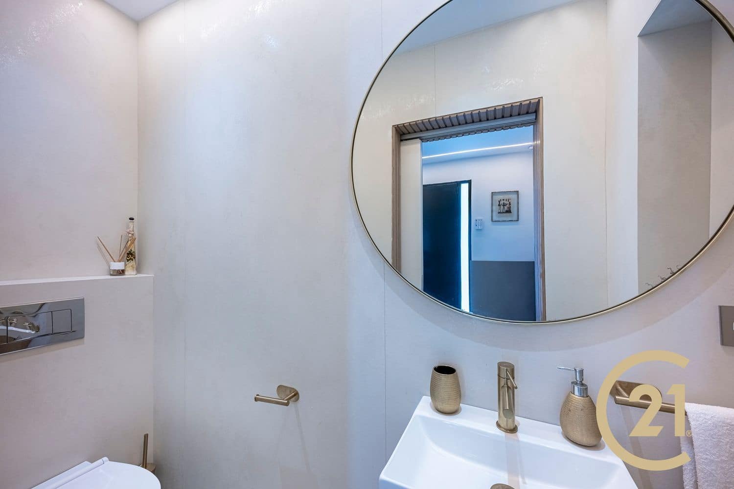 Chalet de 3 habitaciones en New Golden Mile en venta con piscina garaje - 1.800.000 € (Ref: 9217224)