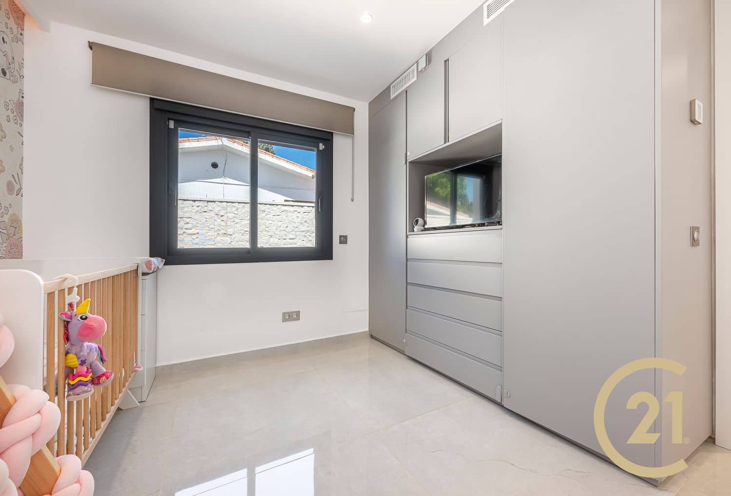 Chalet de 3 habitaciones en New Golden Mile en venta con piscina garaje - 1.800.000 € (Ref: 9217224)