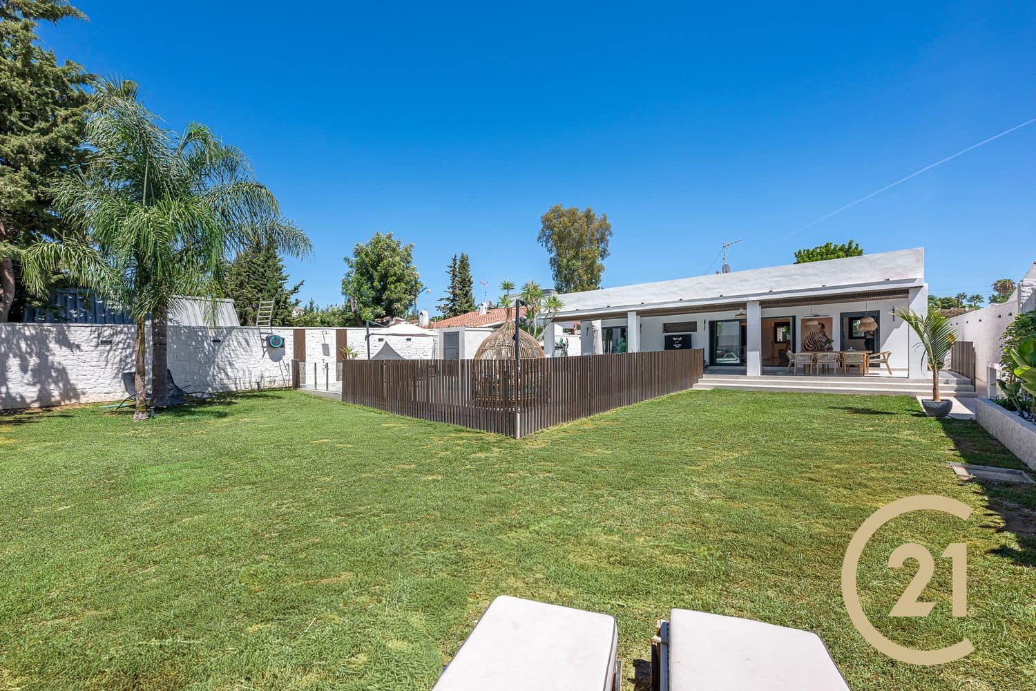 Chalet de 3 habitaciones en New Golden Mile en venta con piscina garaje - 1.800.000 € (Ref: 9217224)