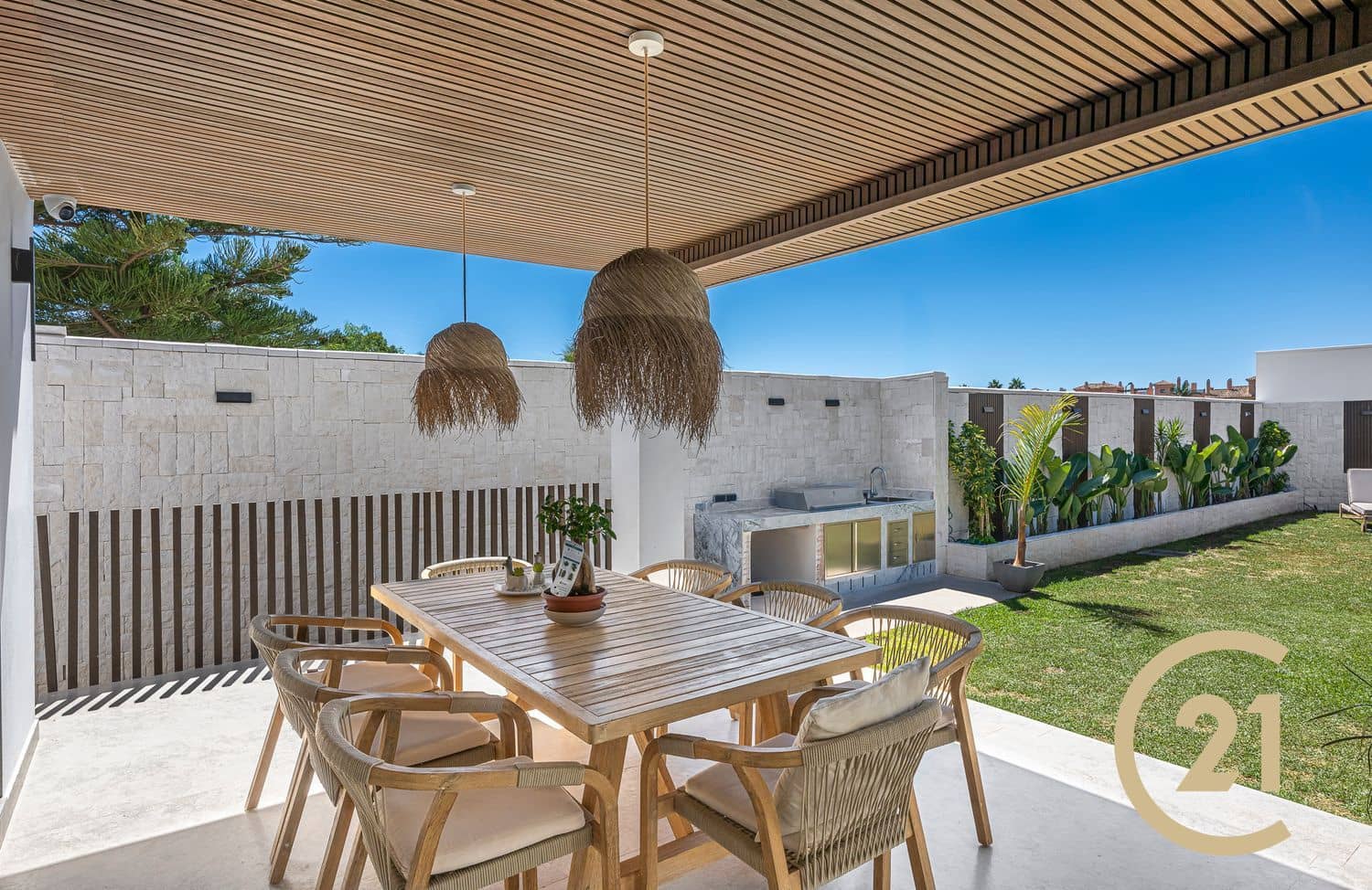 Chalet de 3 habitaciones en New Golden Mile en venta con piscina garaje - 1.800.000 € (Ref: 9217224)