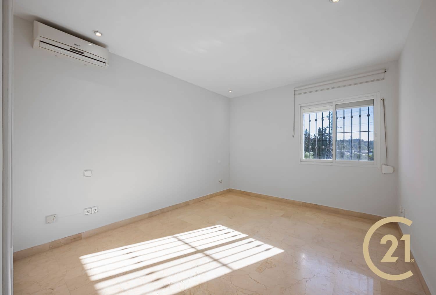4 camera da letto Casa in vendita in Nueva Andalucia con piscina garage - 645.000 € (Rif: 9232092)