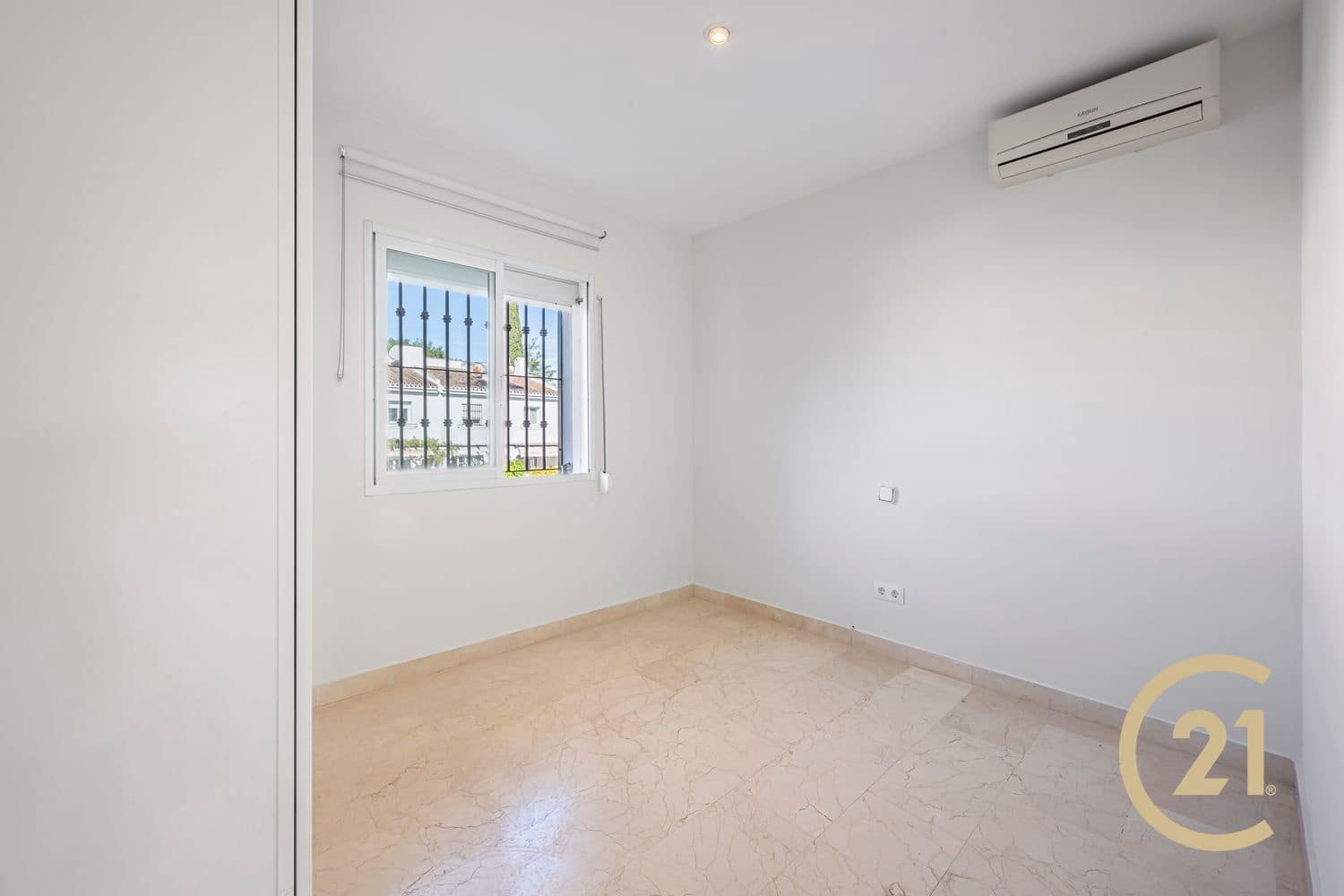 4 camera da letto Casa in vendita in Nueva Andalucia con piscina garage - 645.000 € (Rif: 9232092)