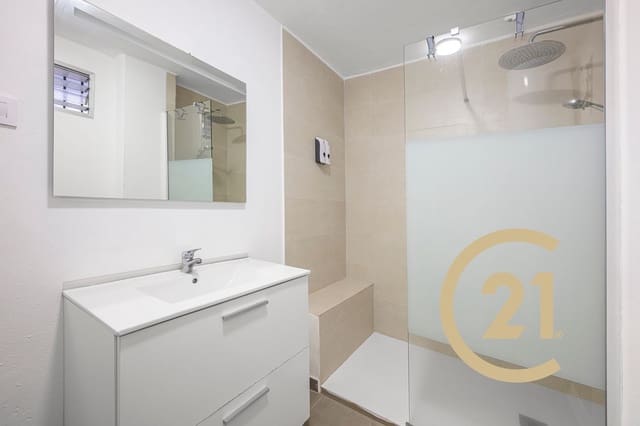 Leilighet til salgs i El Velerín, Estepona med garasje - € 210 000 (Ref: 9275712)