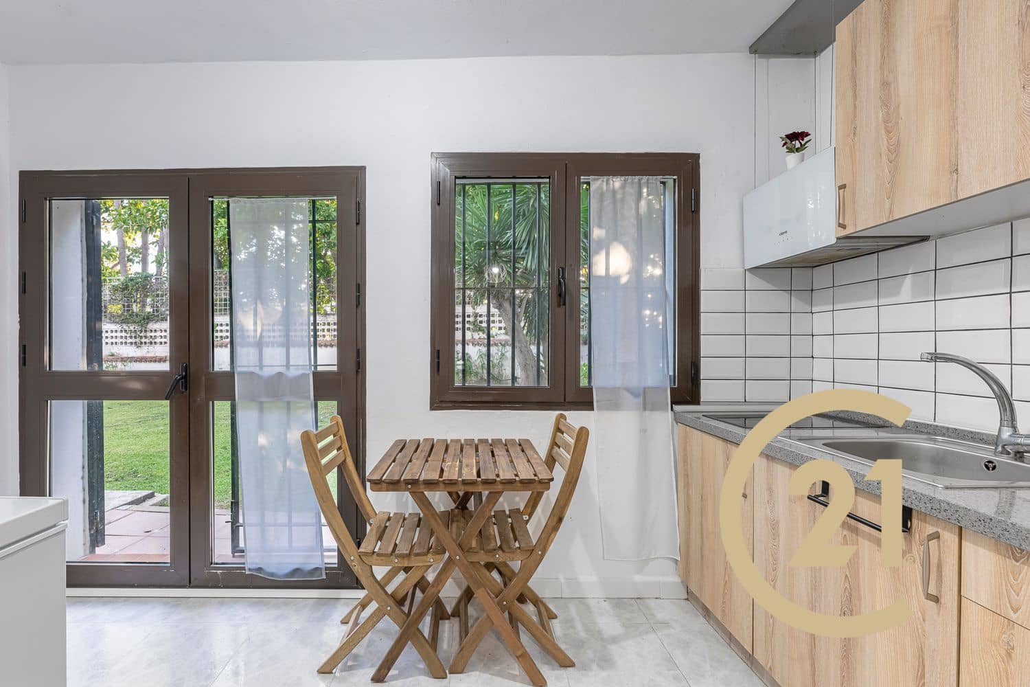 Leilighet til salgs i New Golden Mile med garasje - € 210 000 (Ref: 9275712)