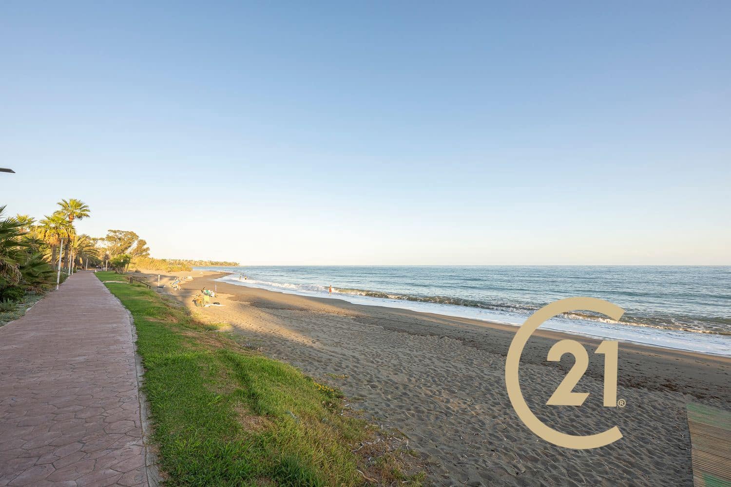 Leilighet til salgs i New Golden Mile med garasje - € 210 000 (Ref: 9275712)