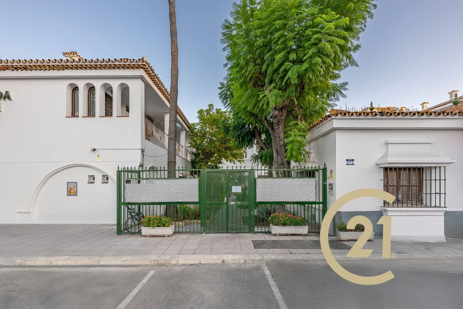 Leilighet til salgs i New Golden Mile med garasje - € 210 000 (Ref: 9275712)