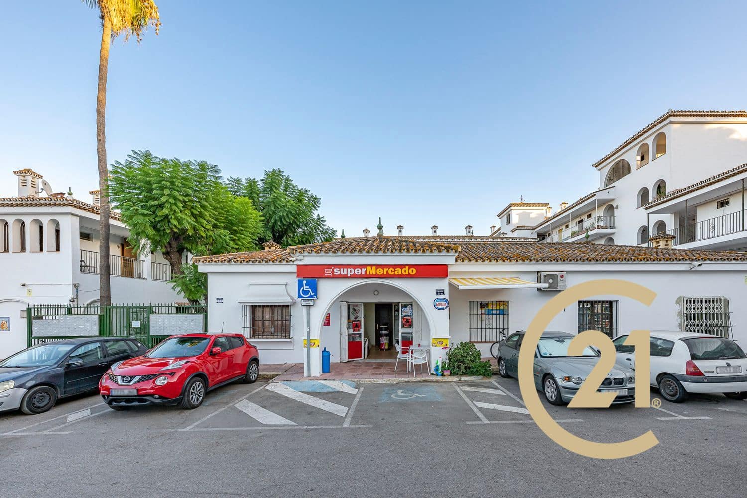 Leilighet til salgs i New Golden Mile med garasje - € 210 000 (Ref: 9275712)