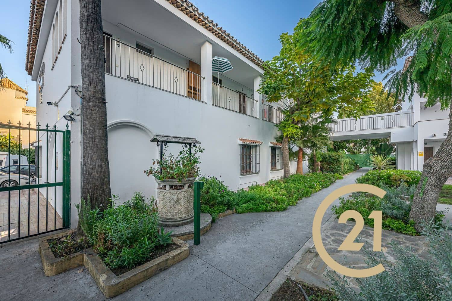 Leilighet til salgs i New Golden Mile med garasje - € 210 000 (Ref: 9275712)