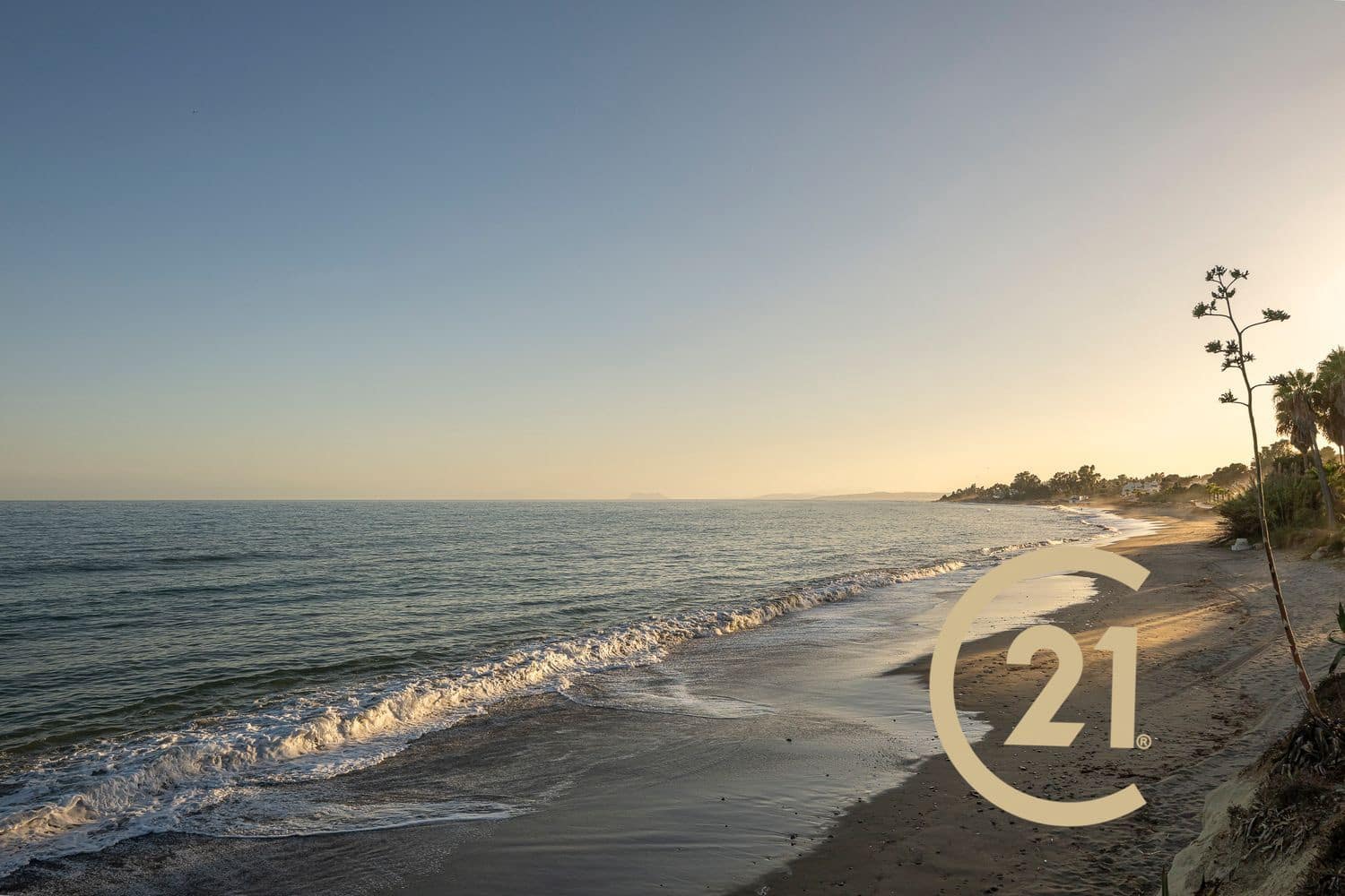 3 bedroom Apartment for sale in El Paraiso with pool garage - € 515,000 (Ref: 9336900)