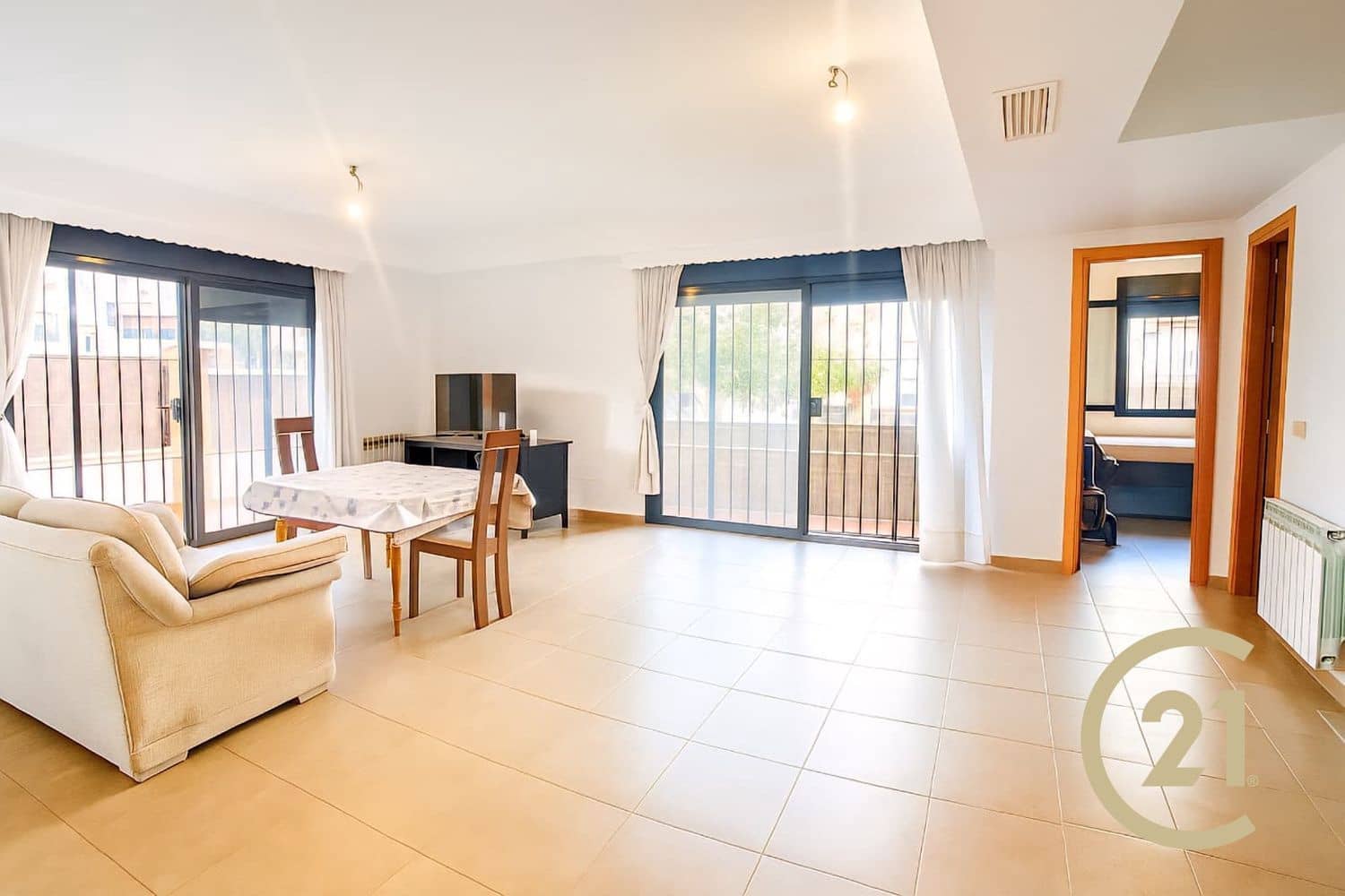 4 bedroom Townhouse for sale in Ronda with garage - € 440,000 (Ref: 9390059)