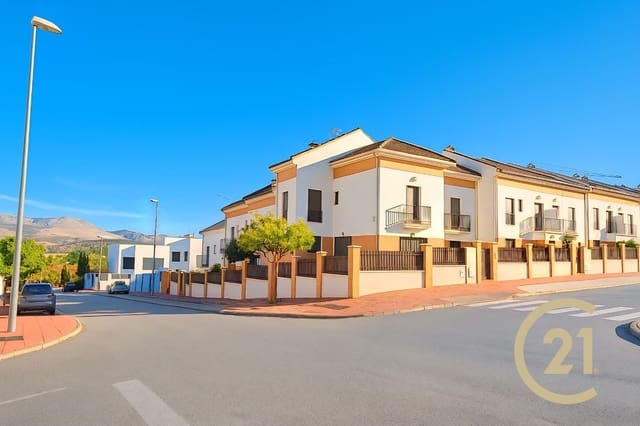 4 soveværelse Byhus til salg i Ronda med garage - € 440.000 (Ref: 9390059)