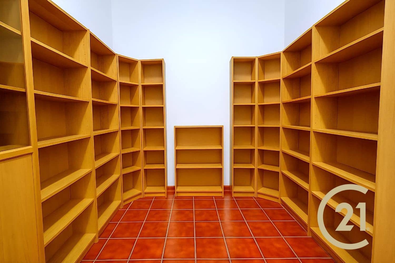 4 bedroom Townhouse for sale in Ronda with garage - € 440,000 (Ref: 9390059)