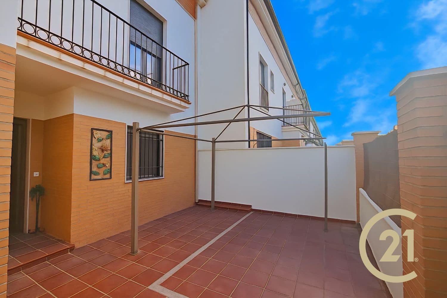 4 bedroom Townhouse for sale in Ronda with garage - € 440,000 (Ref: 9390059)
