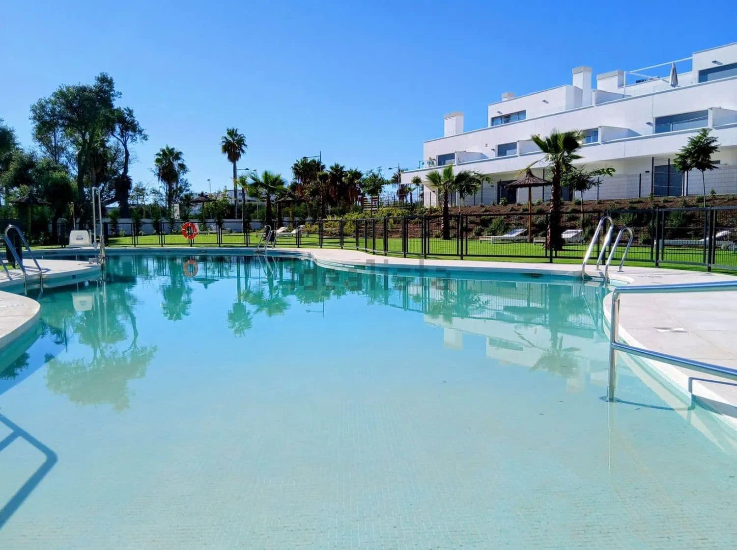 2 bedroom Apartment for rent in New Golden Mile with pool garage - € 2,500 (Ref: 9449002)