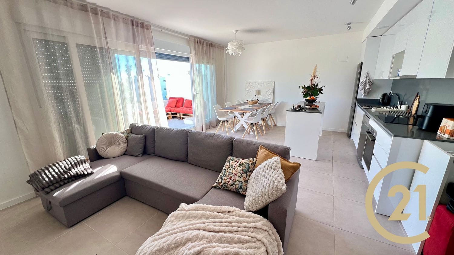 2 bedroom Apartment for rent in New Golden Mile with pool garage - € 2,500 (Ref: 9449002)