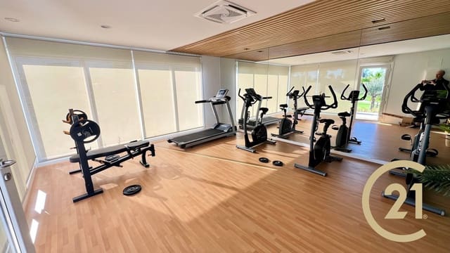 2 quarto Apartamento para arrendar em Bel-Air, Estepona com piscina garagem - 2 500 € (Ref: 9449002)