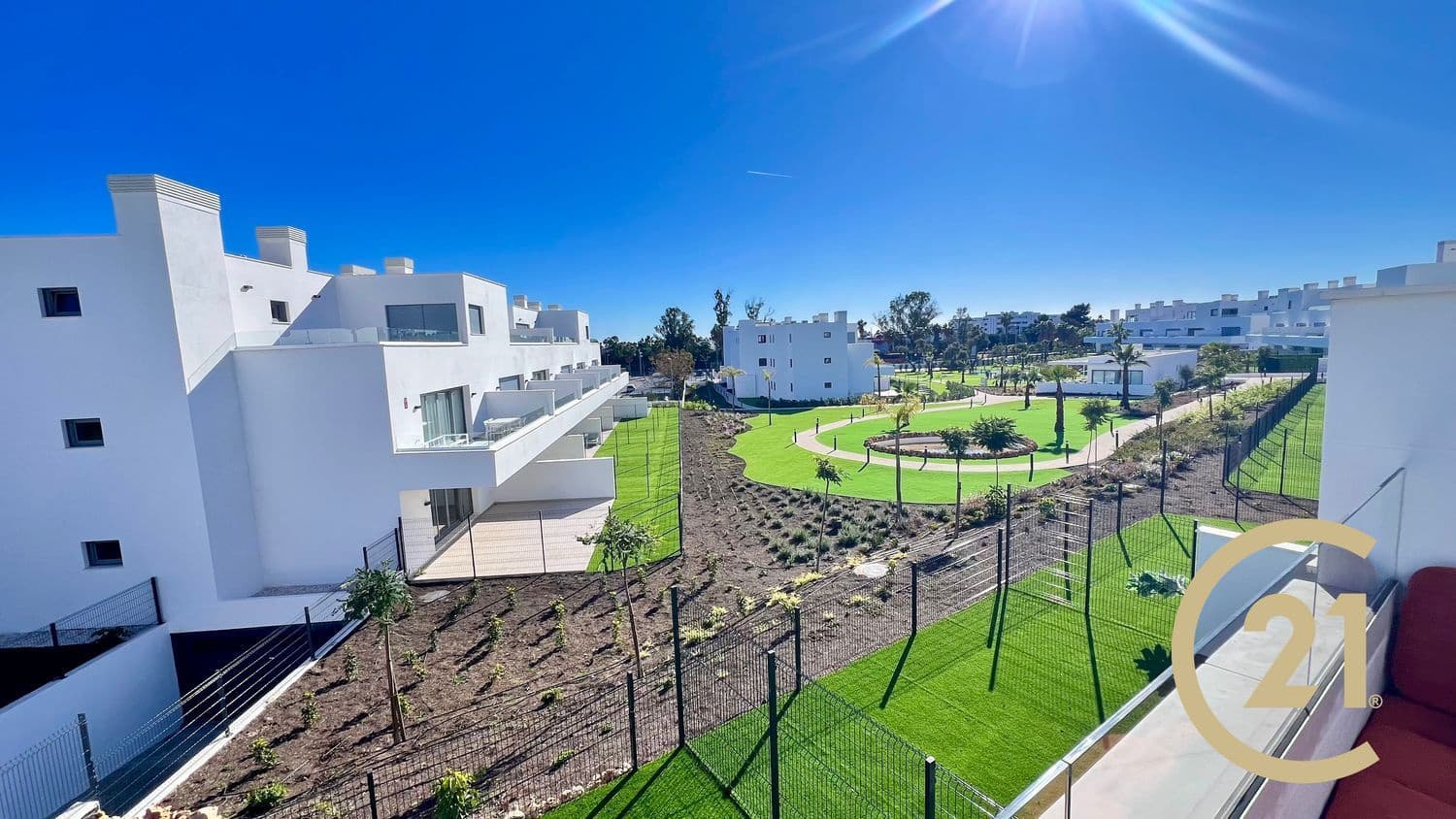 2 bedroom Apartment for rent in New Golden Mile with pool garage - € 2,500 (Ref: 9449002)