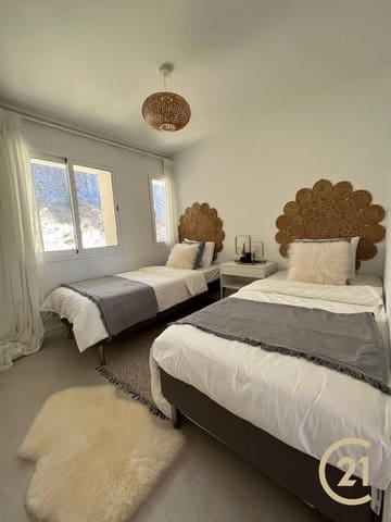 4 bedroom Apartment for rent in La Quinta, Benahavís with pool garage - € 3,700 (Ref: 9451984)